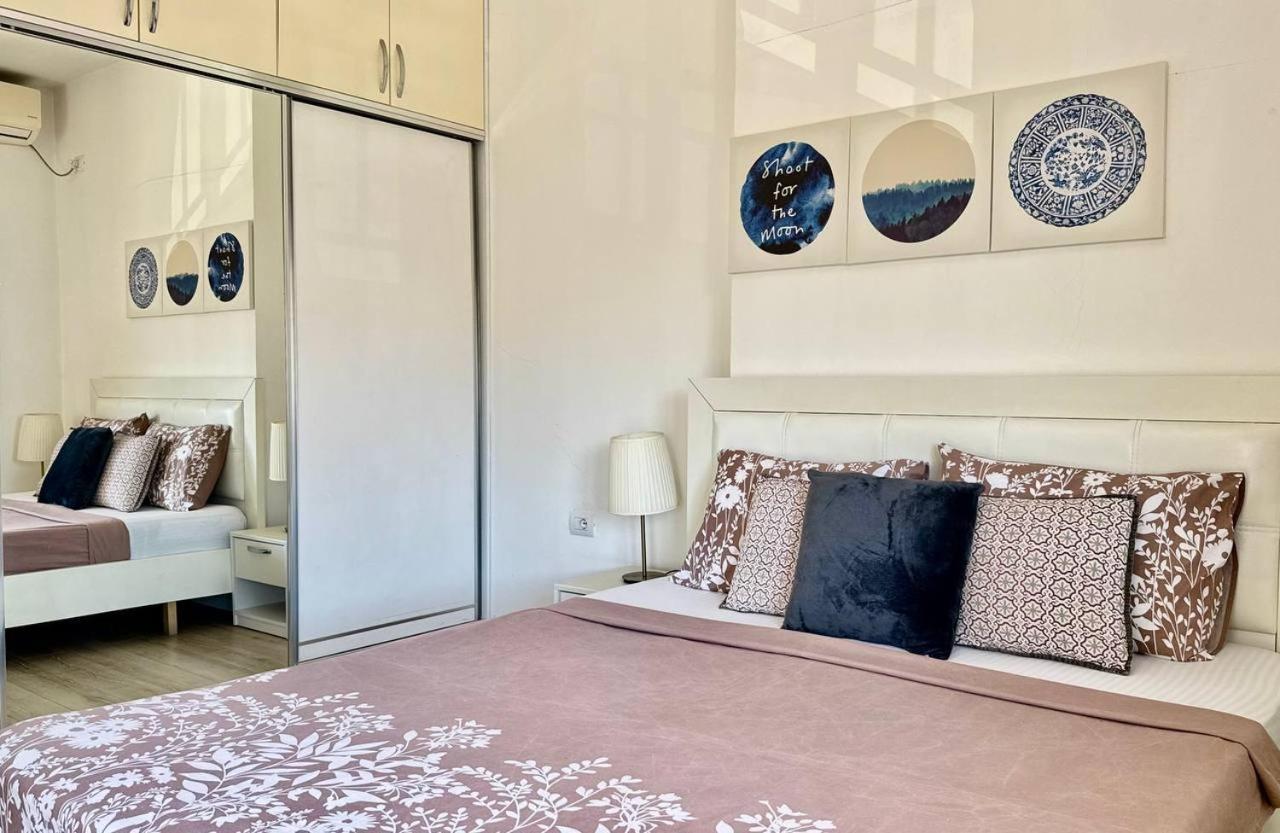 Morina Sea View Apartment Sarandë Eksteriør billede